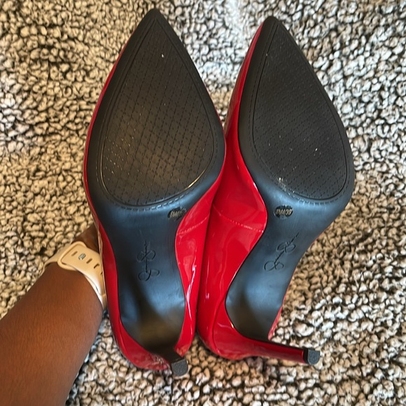 Valentine’s Day red heels Jessica Simpson - Picture 3 of 5
